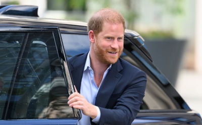 Лед тронулся: принц Гарри впервые за полтора года встретился с больным отцом