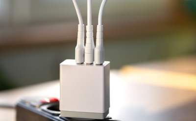 Мелочь, что спасает каждый день: эти гаджеты стоит покупать сразу упаковкой — вы удивитесь удобству