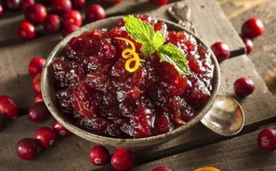 Готовлю это клюквенное варенье каждую осень: если бы не прятала, мои любимые охламоны смели бы все за пару дней