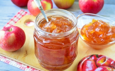 Осеннее золото в банке — витаминное сокровище: готовим яркое яблочное варенье с медовым вкусом — откроешь зимой и не остановишься