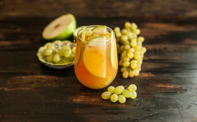 Открыли баночку — и словно в летний сад попали: этот сок с двойной силой зимой настроение поднимает — без него в холода не обойтись