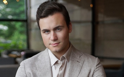 "Думал, что откинусь": блогер Николай Соболев оказался на грани смерти после похода в московский ресторан