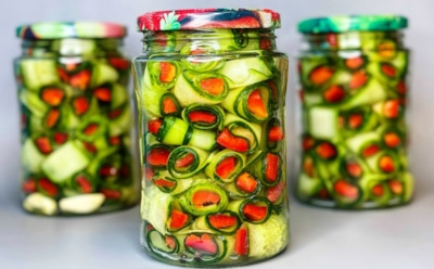 Хрустящие рулетики — моя альтернатива классическим заготовкам: гости уверены, что они из дорогого ресторана — а рецепт ведь проще простого