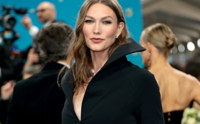 Первая дочь: топ-модель Карли Клосс родила третьего ребенка в 33 года