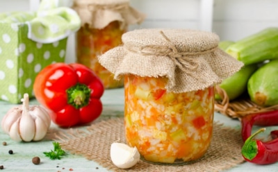 Чем вам не гарнир: кабачки, перец и лук — эту оригинальную закрутку съедят первой