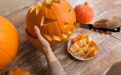 Тыква вместо конфет: диетолог рассказала, почему осенний овощ лучше любых сладостей