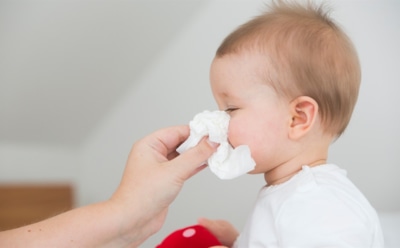 Насморк, который не проходит: когда простые сопли превращаются в угрозу для ребенка