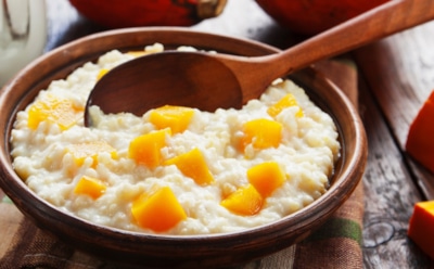 По утрам готовлю тыквенную кашу: детей больше не приходится уговаривать вставать на завтрак