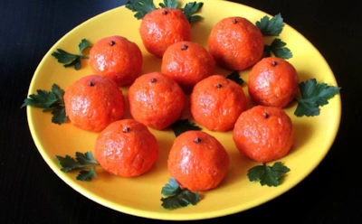 Не мандарины, но шедевр: эффектная закуска с курицей и сыром, которая всех удивит