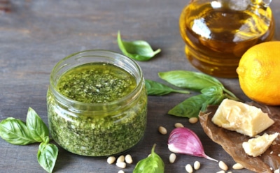 Базилик на зиму без потери аромата: 3 лучших способа хранения зелени