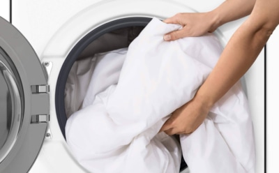 Как сохранить белые вещи идеально чистыми: советы, о которых забывают даже опытные хозяйки