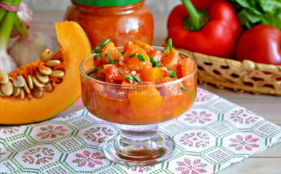 Открыли банку — и на стол: без этой тыквенной заготовки ни один зимний праздник не обходится