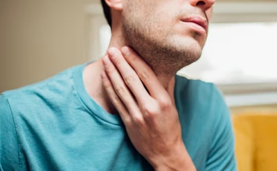 Хрип, першение и боль исчезнут: 3 практичных совета, как спасти горло осенью