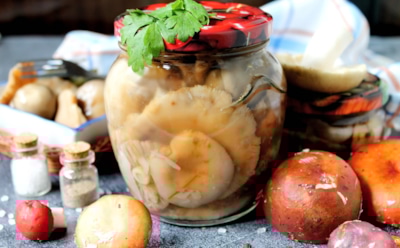 Готовлю сыроежки по бабушкиному рецепту: семья уплетает ложками — до весны никогда не хватает