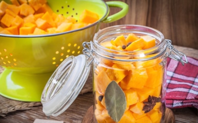 Не просто тыква — осенний ритуал: эта закуска наполняет дом ароматом и теплом в зимние холода