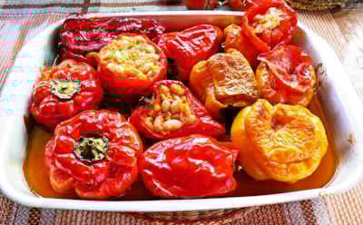 Перец под солнцем Мексики: пряная симфония фасоли, риса и сыра на одной тарелке