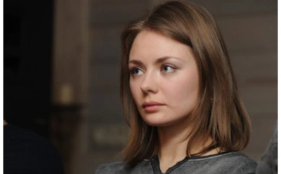 Замуж за одноклассника: как складывалась личная жизнь Карины Разумовской