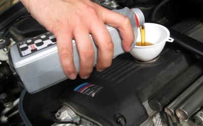 Секрет выносливого двигателя: простое правило выбора масла, которое не стоит игнорировать