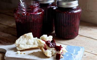 Свекла все еще умеет удивлять: сделайте из нее на зиму не икру, а конфитюр — поразите домашних