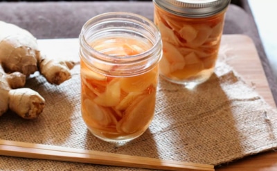 Пряное золото на ложке: такой имбирь в карамели не только согревает, но еще и лечит