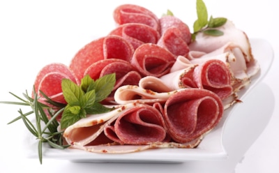 Вкус Италии под нарезку: история и вкусы итальянских колбас, покоривших весь мир