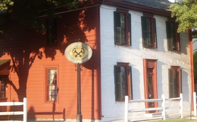 Пожар обернулся археологическим чудом: в сгоревшей таверне нашли старинный тайник