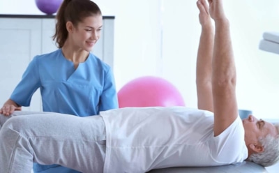 Жизнь после инсульта: врач рассказал, как движение помогает вернуть силу и уверенность