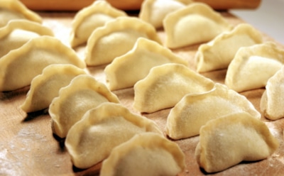 Родные сперва вызвали санитаров, но затем вместе с ними распробовали: пшенка, шоколад и орехи — идеальная начинка для десертных вареников