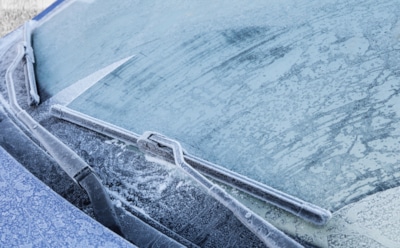 Зима больше не страшна: как правильно подготовить дворники на машине, чтобы они не примерзали в мороз