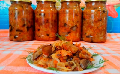 Грибы да капуста — получается безумно вкусно: эта сытная заготовка не раз порадует всю семью зимними вечерами