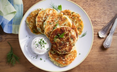 Когда привычные драники больше не впечатляют — эта нежная версия из цветной капусты исправит ситуацию