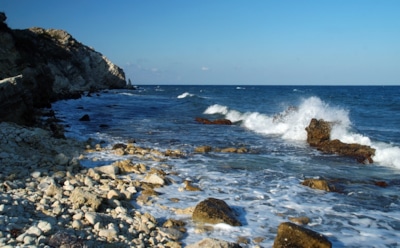 Море скрывает химический парадокс: как Черное море удерживает закись азота