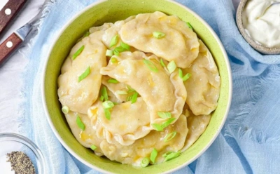 Их вкус заставляет забыть о мясе: эти вареники с кабачками и грибами дарят комфорт и теплое домашнее настроение