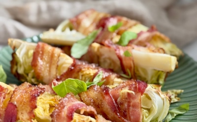 Свежий взгляд на домашние голубцы: хрустящая оболочка и сливочная начинка раскрываются по-новому