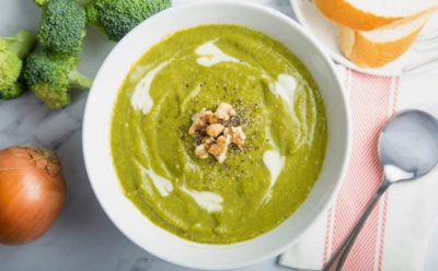 15 минут — и миска счастья готова: этот крем-суп доказывает, что полезный обед не обязан быть скучным