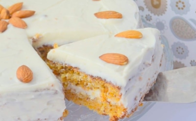 Десерт, который смущает своей нежностью: неожиданное сочетание создает вкус с многослойным характером