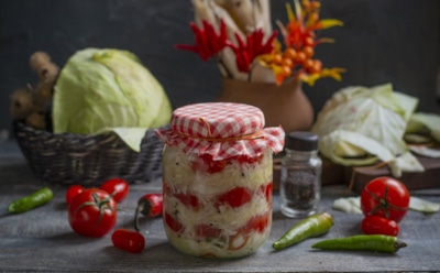 Превратите квашеную классику в пикантный деликатес: капуста заиграет новыми красками с одним новым штрихом