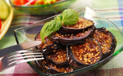 Сладкий блеск и хрустящий характер: азиатские баклажаны покоряют с первой вилки