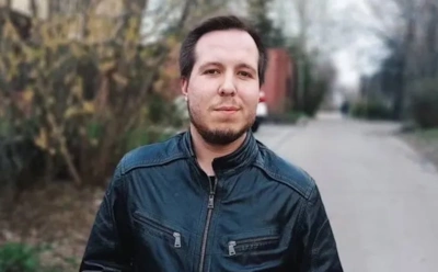 Телеведущий канала «Россия» Артем Кузнецов погиб под поездом в 26 лет