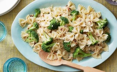 Домашний уют на итальянский манер: сливочная паста с курицей и брокколи задает настроение всему вечеру