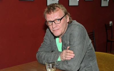 «Он кричит и матерится!»: Меньшиков в шоке от Серебрякова после первых съемок