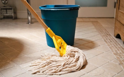 Уборка становится реже без лишних затрат: неожиданные добавки, меняющие эффект от мытья полов