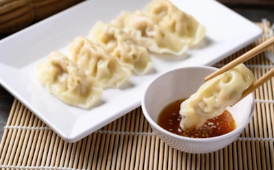 Когда Восток встречает русскую классику: сладкие вареники с арахисом по китайским мотивам