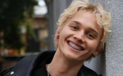 Бывший миллионер Даня Милохин работает курьером и дерется на корпоративах у богачей