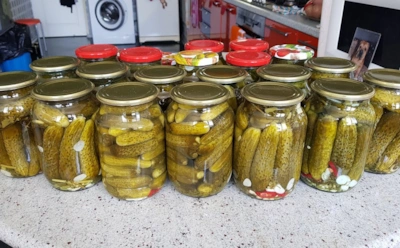 Ржавчина подкрадывается тихо: чем смазать и обернуть крышки, чтобы заготовки дожили до весны