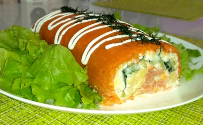 Новогодний стол будет особенно крутым с таким хитом: попробуйте этот салат-рулет — звезда ужина с эффектной подачей