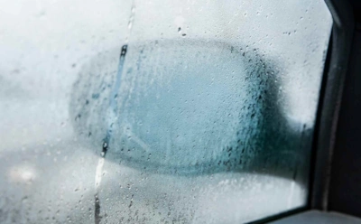 Обзор пропадает в самый неудачный момент: как избежать запотевания стекол в машине