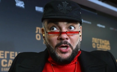 Драка на Красной площади: блогер оскорбил Киркорова на открытии ГУМ-катка