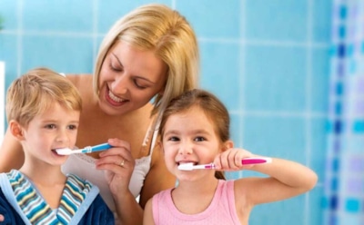 Привычная чистка зубов оказалась не самой эффективной: ученые выстроили иерархию средств ухода