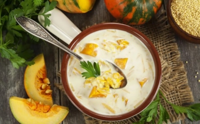 Десерт на вид — суп по сути: молочное удовольствие, которое заменит скучный ужин